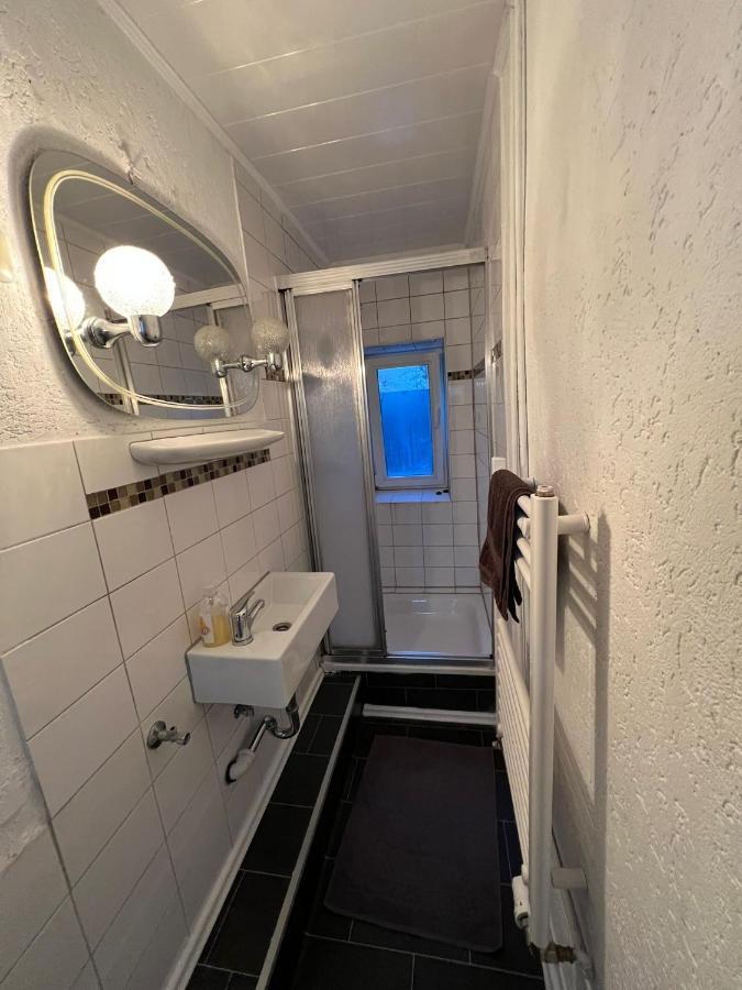 Adam'S Hostel - Self Check-In & Only Private Rooms Dusseldorf Luaran gambar