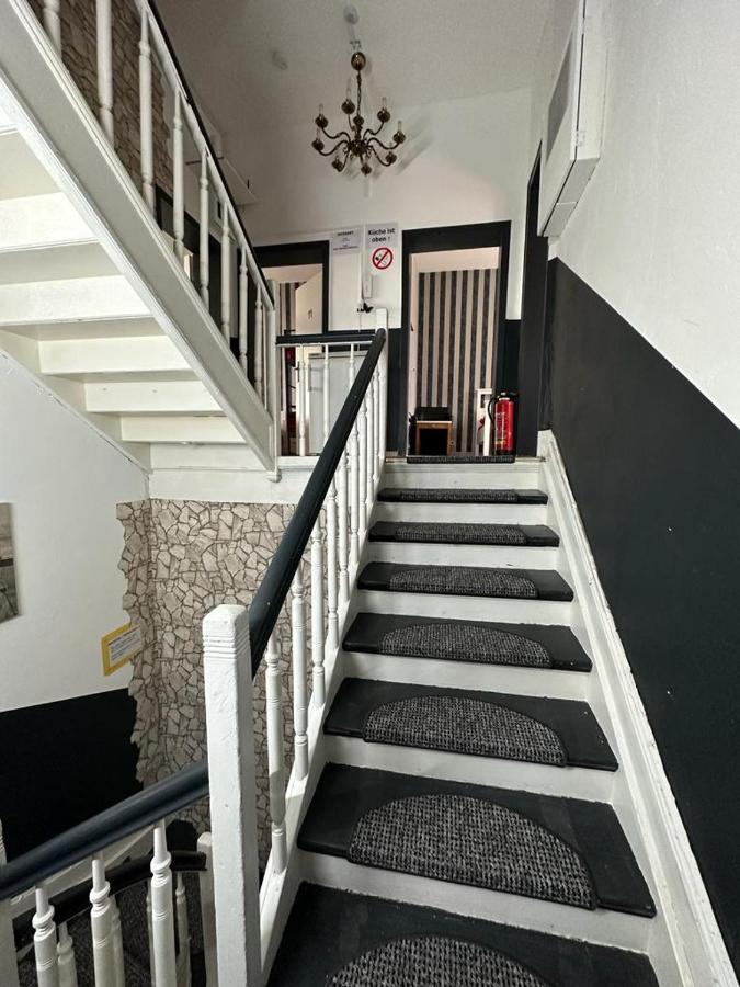 Adam'S Hostel - Self Check-In & Only Private Rooms Dusseldorf Luaran gambar